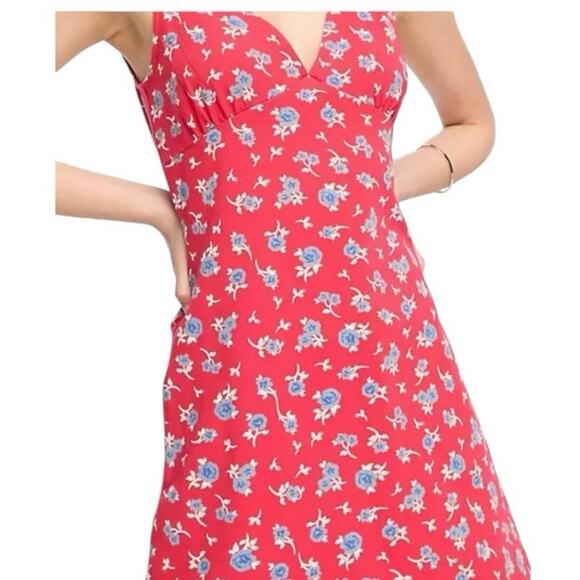 Red Ditsy Floral V-Neck Mini Sleeveless  Swing Dress Womens Size 10-12 - Picture 3 of 10